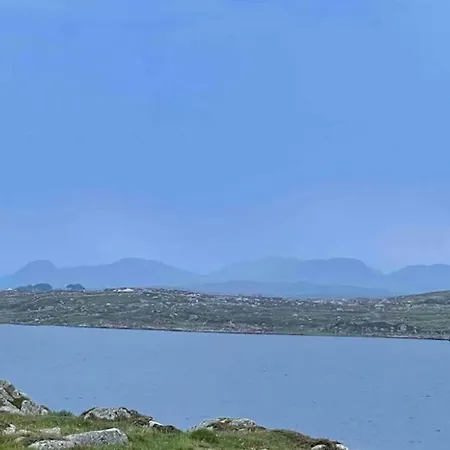 420 Drop Anchor Holiday home Cleggan